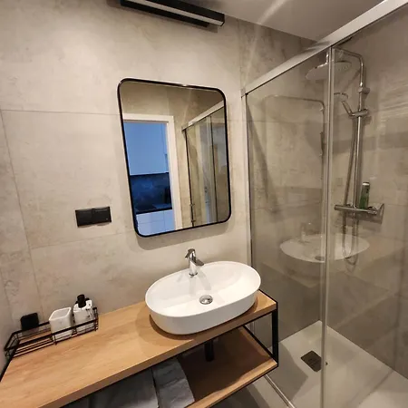 Urocze Gniazdko W Centrum Poznania Apartment *