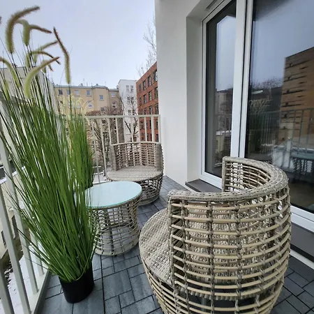 Apartment Urocze Gniazdko W Centrum Poznania Posen