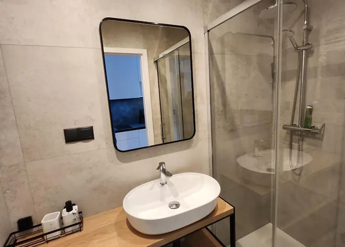 Urocze Gniazdko W Centrum Poznania Apartment *